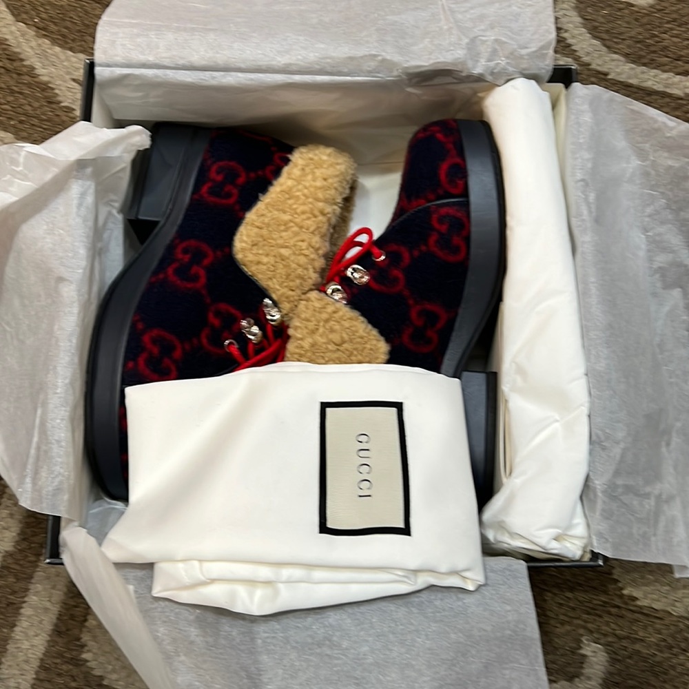 Gucci kids shoes booties new in box